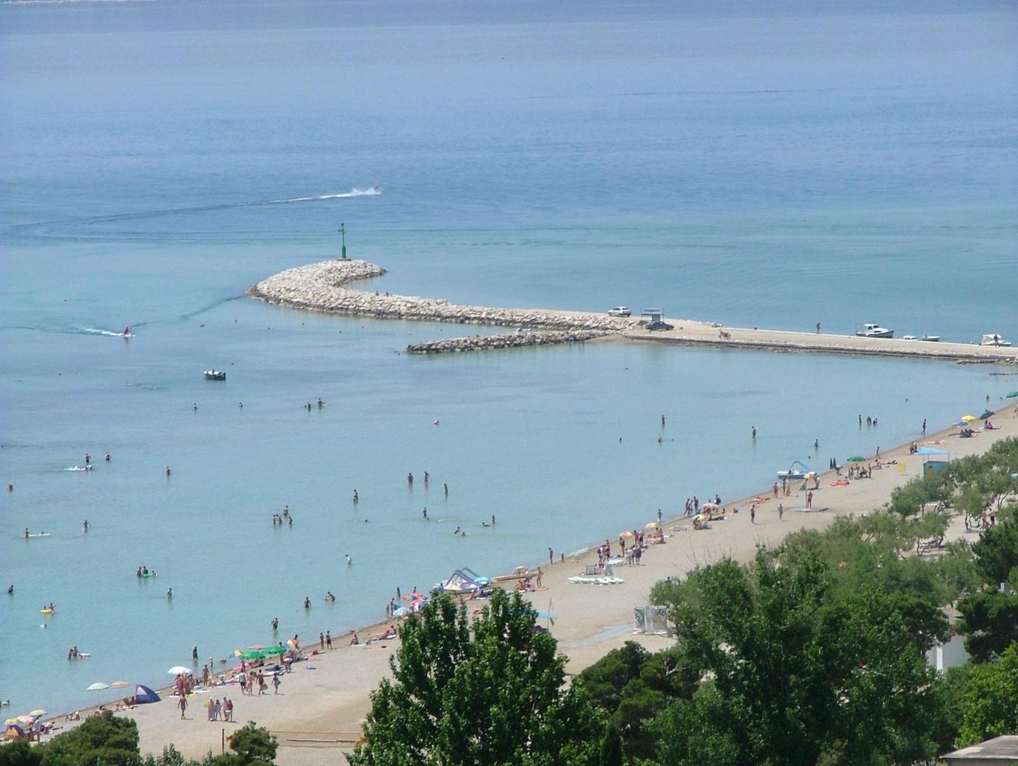 Tourist Settlement Brzet 호텔 오미스 외부 사진