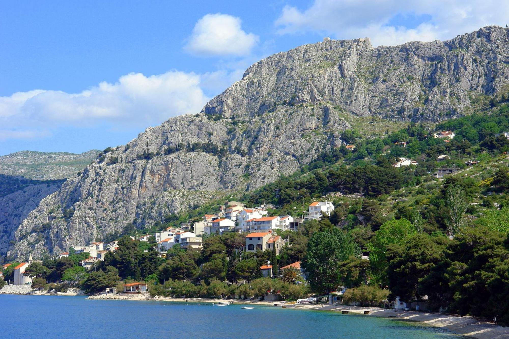 Tourist Settlement Brzet 호텔 오미스 외부 사진